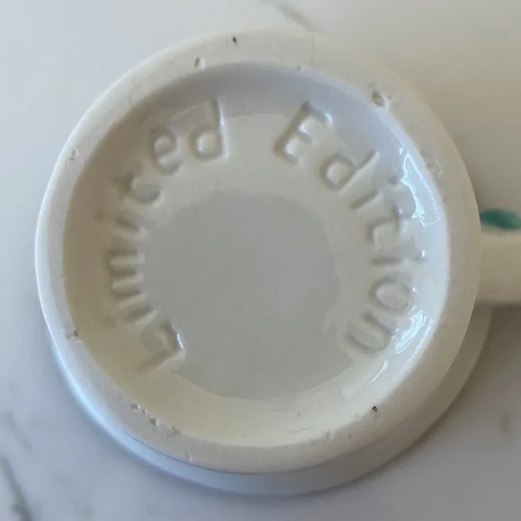 BAILEYS Limited Edition set winking teacups vintage boy girl white retro yum - Picture 8 of 8